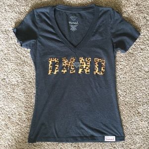 Diamond V-neck. Grey and Cheetah Print Logo.